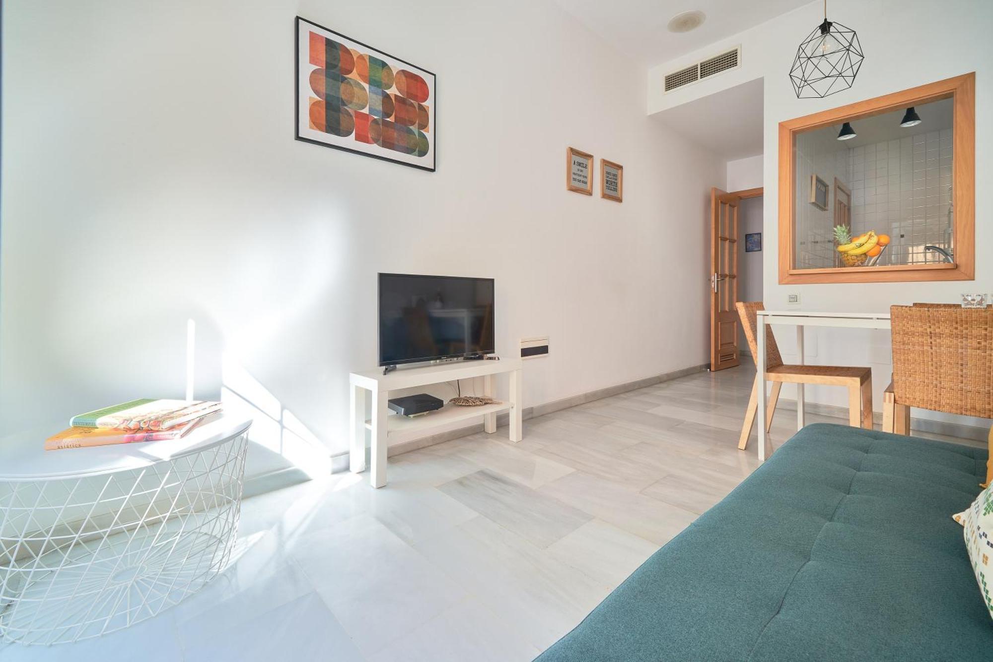 Apartamento En El Centro, Tranquilo Y Luminoso Малага Экстерьер фото